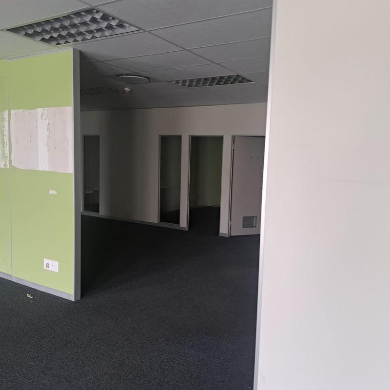 To Let commercial Property for Rent in Walmer Eastern Cape